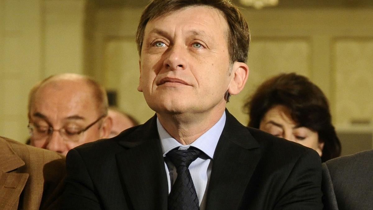 Crin Antonescu O relatie buna cu Donald Trump este o datorie si un beneficiu pentru Romania
