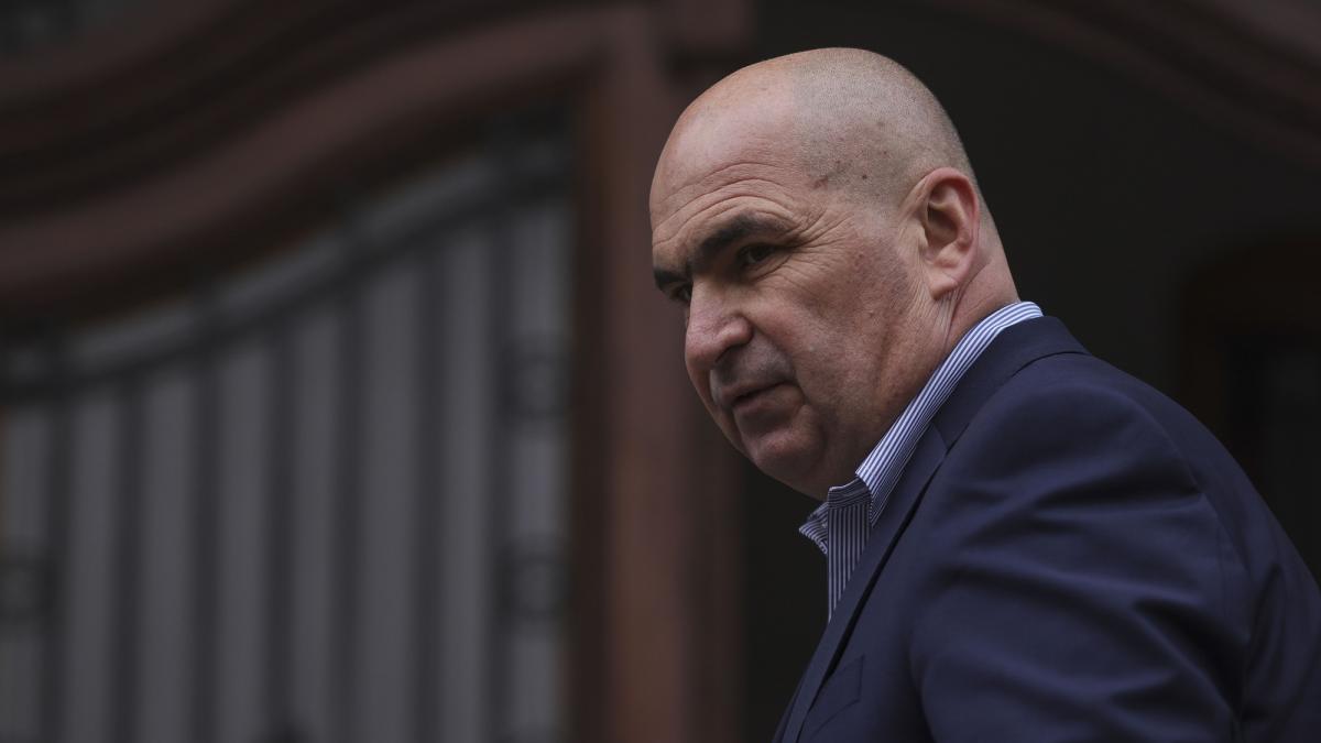 Bolojan explica disponibilizarile de la Senat Lipsa calificarilor si salariile nejustificate o lipsa de respect