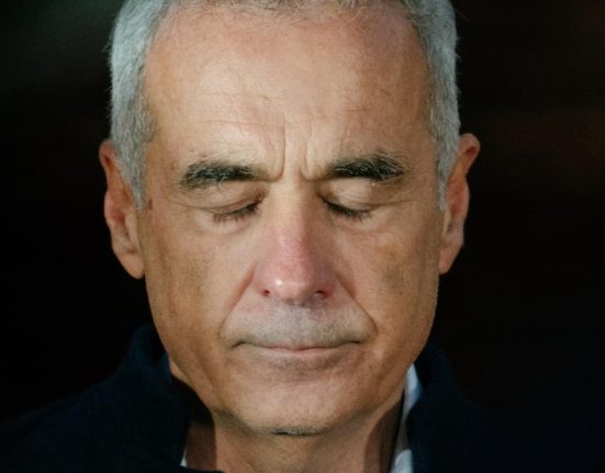 Calin Georgescu ii ameninta pe Gabriel Vlase si Sebastian Burduja cu dezvaluiri