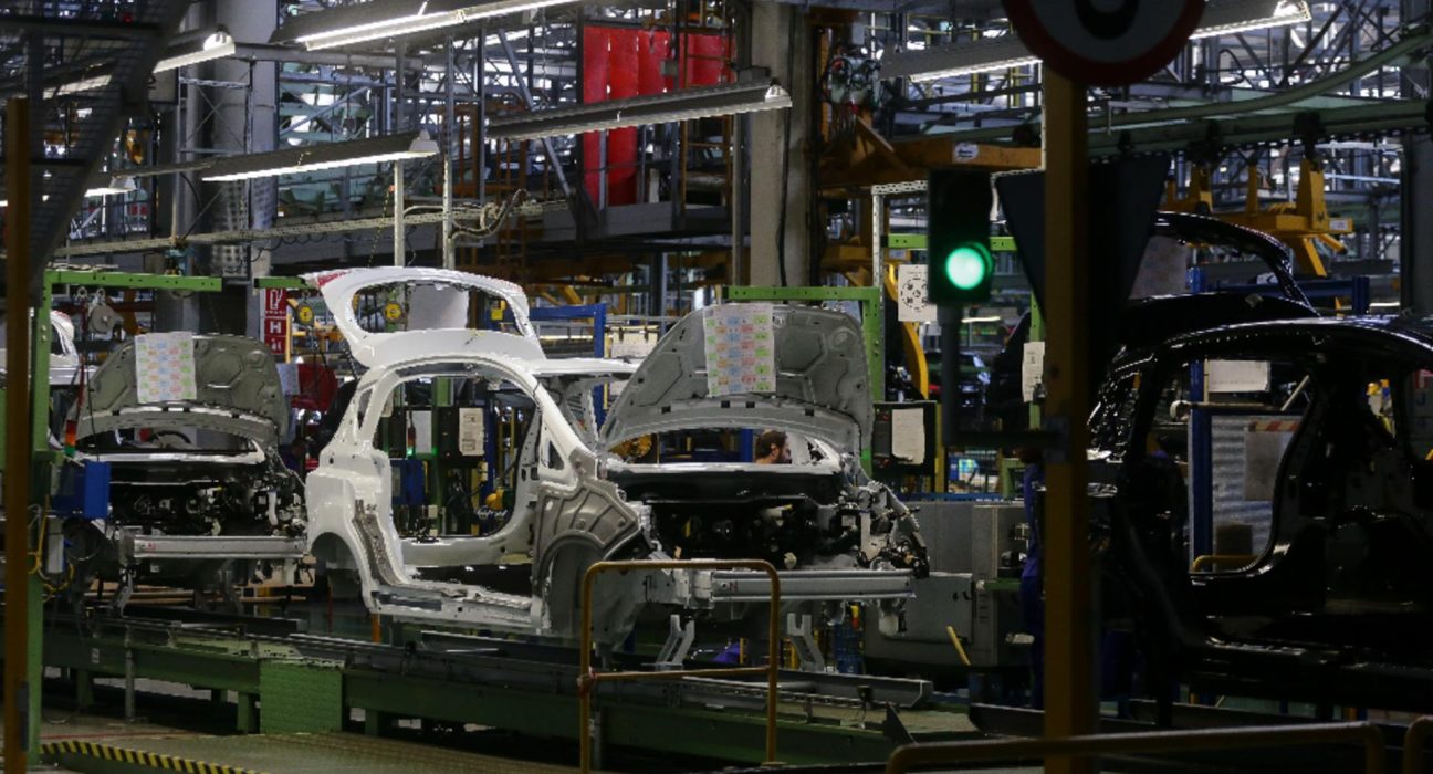 Ce sunt creditele de mediu si cum pot distruge industria auto europeana Cine beneficiaza