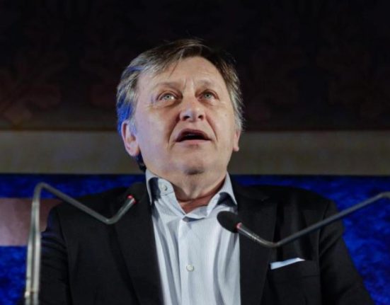 Ilie Bolojan ii ofera sfaturi lui Crin Antonescu Trebuie sa se reconecteze cu electoratul in special cu tinerii