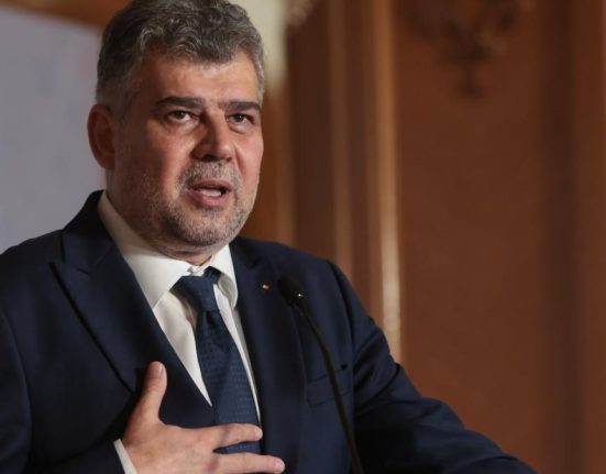 Marcel Ciolacu mesaj de Anul Nou Sper ca 2025 sa fie un an mai bun in care sa depasim toate obstacolele
