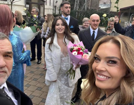 Nunta de poveste in showbiz fiul lui Doroftei s a casatorit