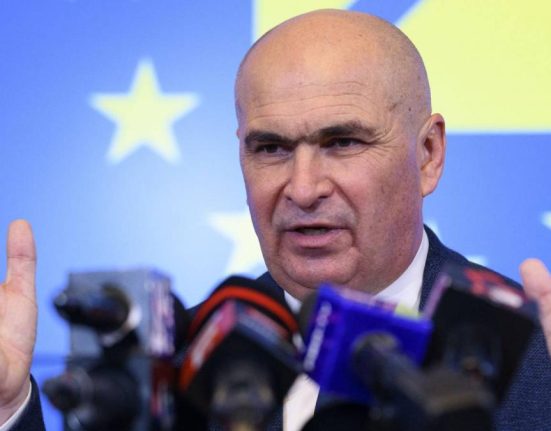 PNL solicita partidelor si romanilor sa colaboreze pentru apararea democratiei Interferenta straina in Romania continua