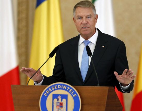 Primul lider PNL care cere demisia lui Klaus Iohannis Ar ajuta