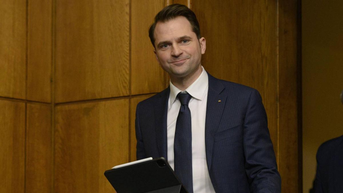 Sebastian Burduja a facut urari cu Plugusorul energiei Un an bun chiar formidabil sustenabil profitabil Asta e indiscutabil