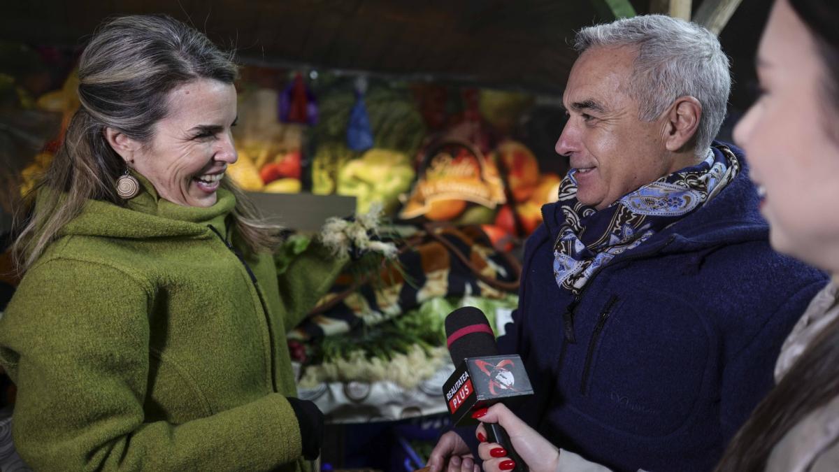 Calin Georgescu a boicotat hipermarketurile intr o jacheta straina de 350 de euro