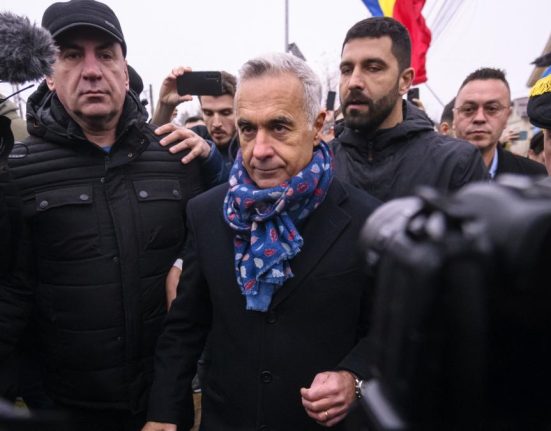 Calin Georgescu nu va participa la dezbateri nici conferinte