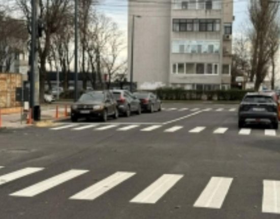 Codul Rutier 2025 Obligatoriu oprirea la trecerea cu scuar