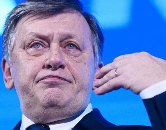 Crin Antonescu Stiam ca in PNL sunt oameni care voiau sa voteze suspendarea lui Iohannis