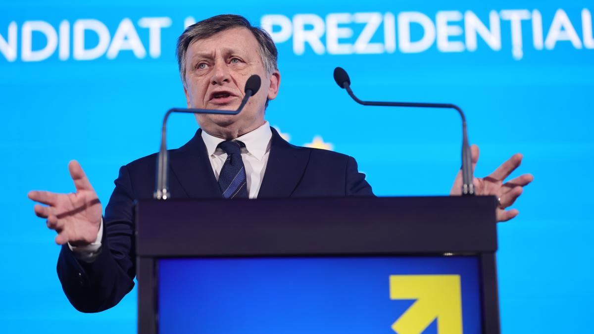 Crin Antonescu alegere corecta afirma Kelemen Hunor Schimbarea in coalitie favorizeaza pe Georgescu