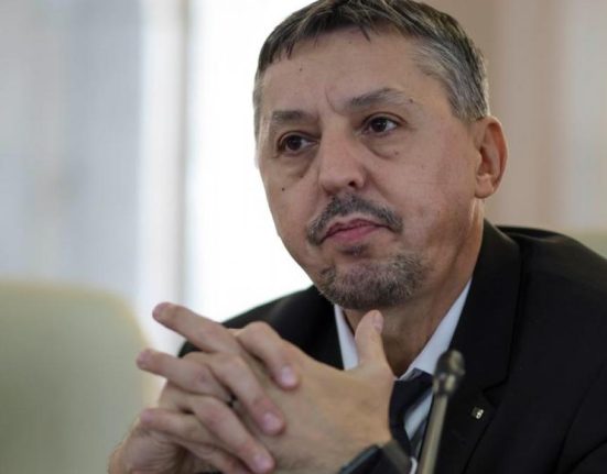 Daniel David Romanii au cea mai nefavorabila atitudine fata de tehnologie