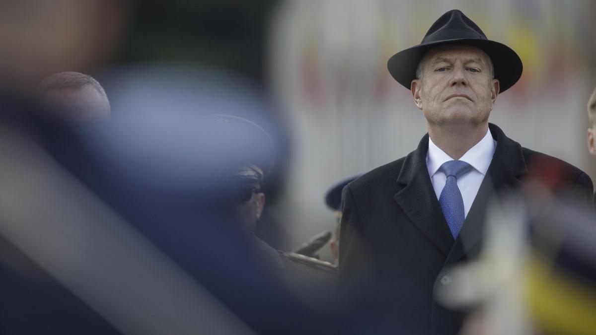 Dupa demisie Klaus Iohannis pierde imunitatea si Vila Lac Ar fi pierdut mai mult prin suspendare