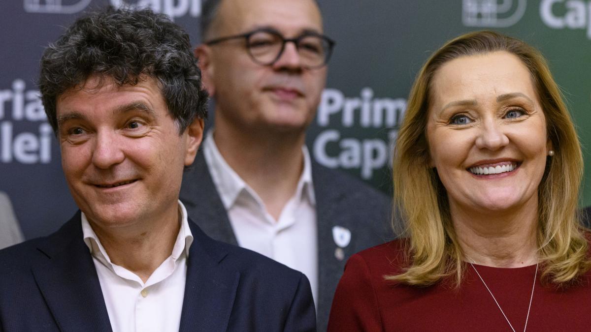 Elena Lasconi il critica pe Nicusor Dan Stiu ce reprezint astept sa vad ce reprezinta el Nu ma retrag Daca el nu se retrage vedem