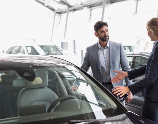 Ianuarie luna slaba pentru dealerii auto vanzari noi in scadere