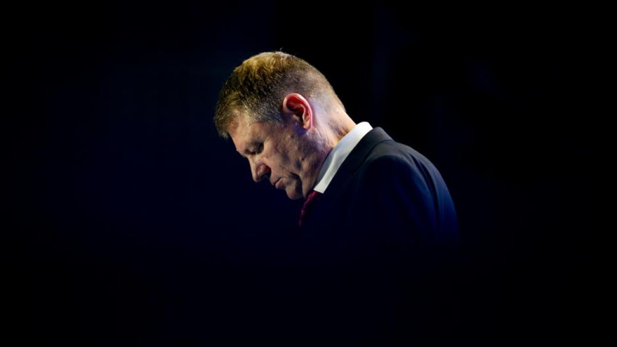 Klaus Iohannis se muta azi la Sibiu Tanczos Barna Va cere alta locuinta nu cea din Aviatorilor