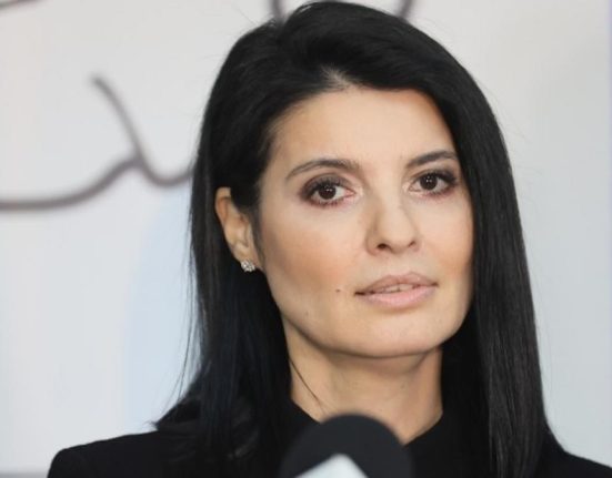 Lavinia Sandru Domnule Bolojan prezentati romanilor datele anularii alegerilor