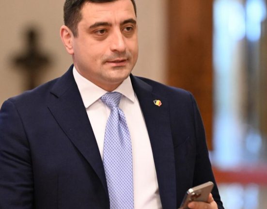 Motiunea de cenzura AUR SOS POT fara sanse in Parlament Acuzatii pentru George Simion