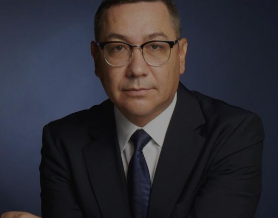 Ponta si a lansat site de candidat la prezidentiale si modelul de lista pentru sustinerea independenta