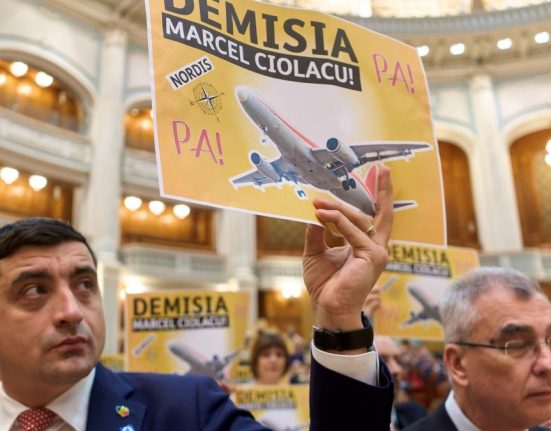 SOS si AUR au strans semnaturi pentru motiunea impotriva Guvernului Ciolacu Cand o depun