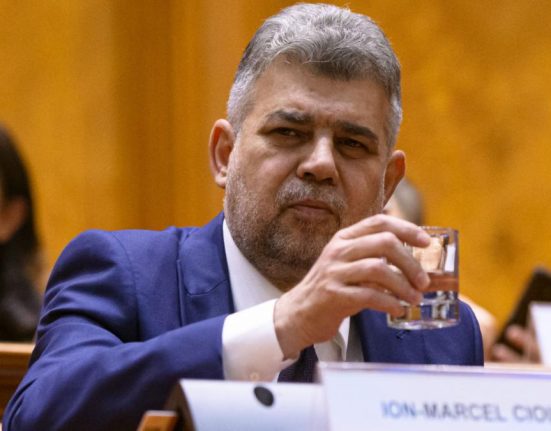 Scandalul Nordis Marcel Ciolacu a adus facturile zborurilor private in Parlament Le am aici