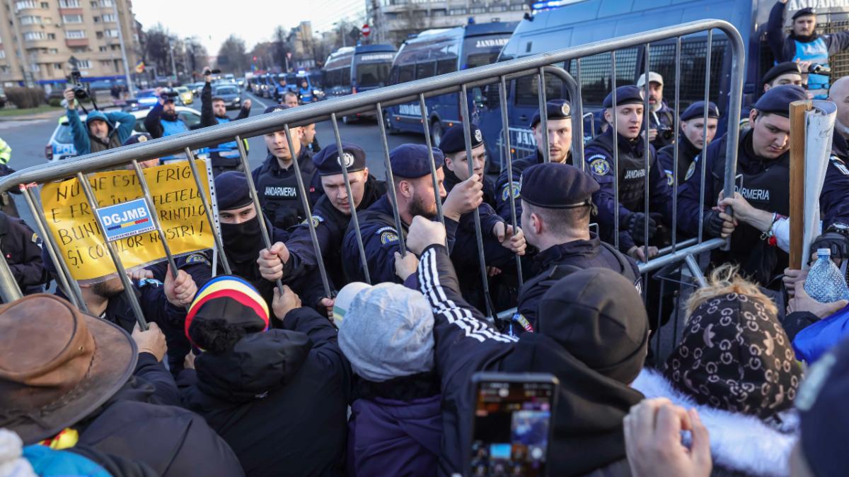 Val de instigari la violenta pe TikTok pentru protest