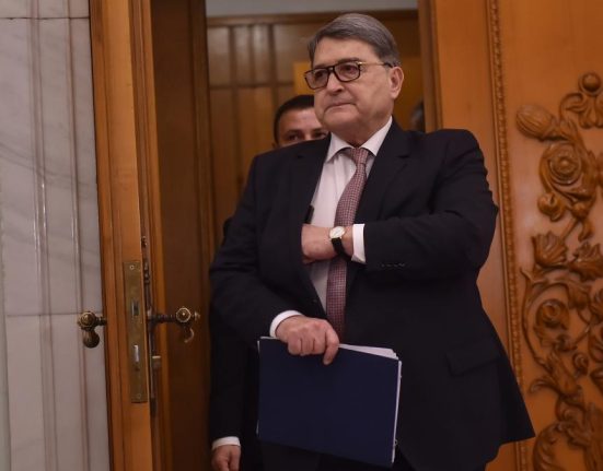 Bolojan despre Musk si oficialii romani Disputele nu ne ajuta