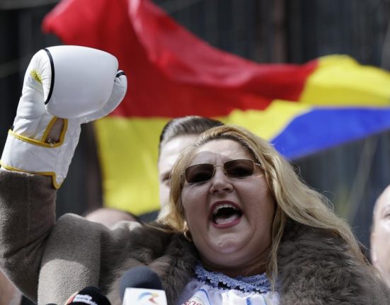 Candidatura Dianei Sosoaca contestata de fost coleg indoieli despre starea sa psihica