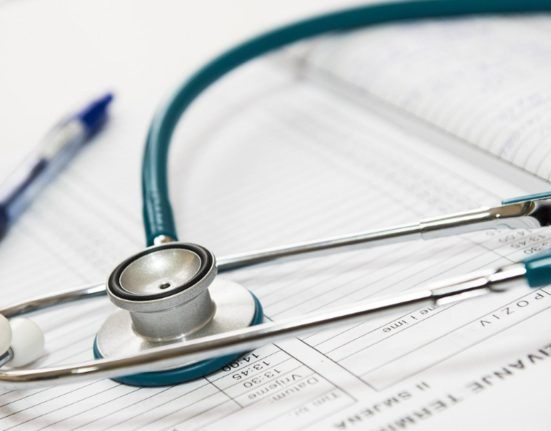 Ciolacu ironizat dupa clasamentul concediilor medicale 2024 cine crede ca pacientii mint e cinic