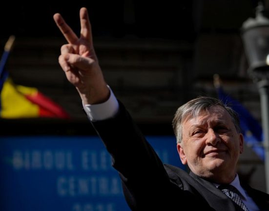 Crin Antonescu candidat prezidential 2025 Alianta Romania Inainte