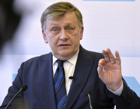 Crin Antonescu despre Simion Nu avem acelasi electorat dar voturile vor fi impartite intre toti candidatii