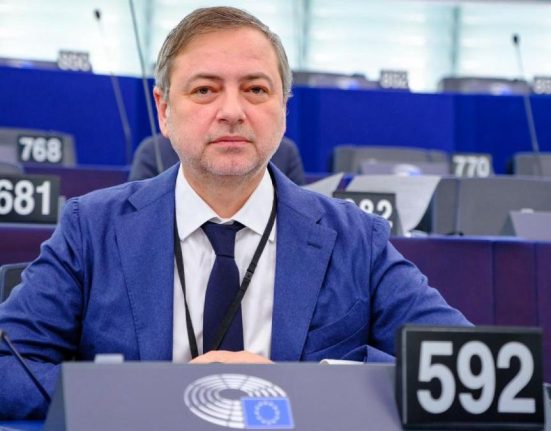 Dan Motreanu sustine medicamente mai accesibile si ieftine