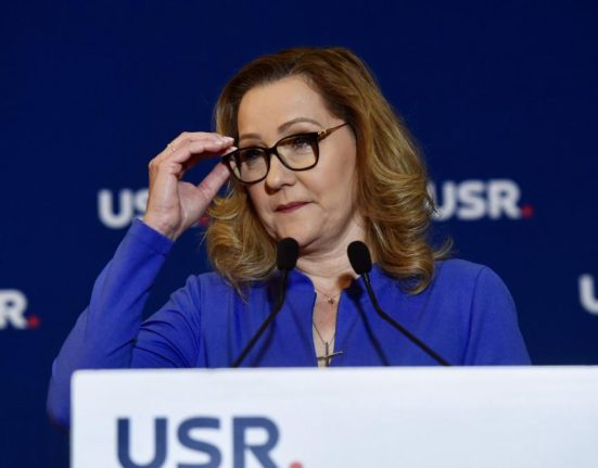 Elena Lasconi spune ca s ar retrage doar pentru Maia Sandu nu pentru Nicusor Dan