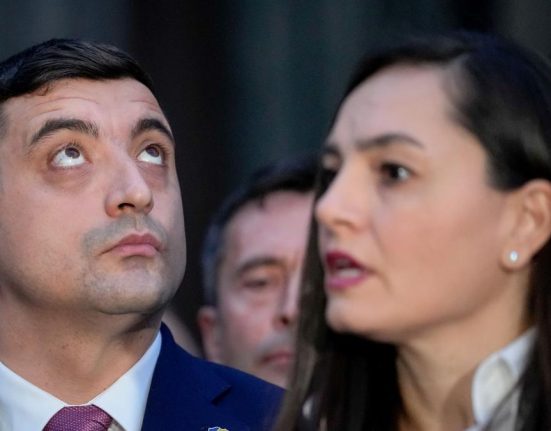 Incepe razboiul Simion Gavrila Cine iese din cursa prezidentiala