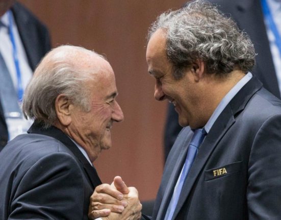 Procuratura elvetiana cere 20 de luni inchisoare cu suspendare pentru Platini si Blatter