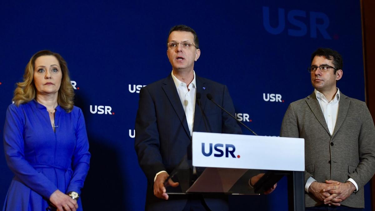 Raspunsul lui Ionut Mosteanu pentru Crin Antonescu Ai fost un chiulangiu parlamentar Vam stricat planurile