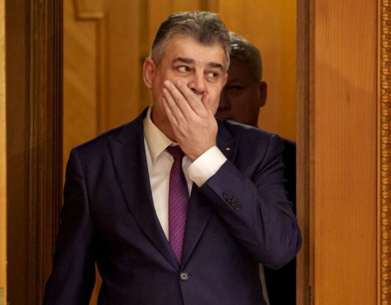 Ciolacu a promis ca isi va arata diploma de BAC dupa alegerile prezidentiale Am si foile matricole Si eu m am minunat de note