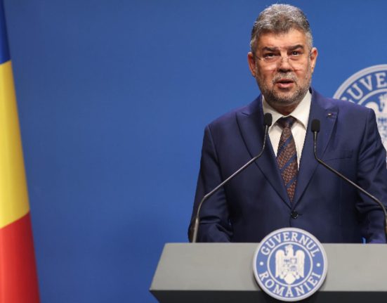 Ciolacu si Attila au aprobat contractele pentru noile stadioane Dinamo si Corvinul