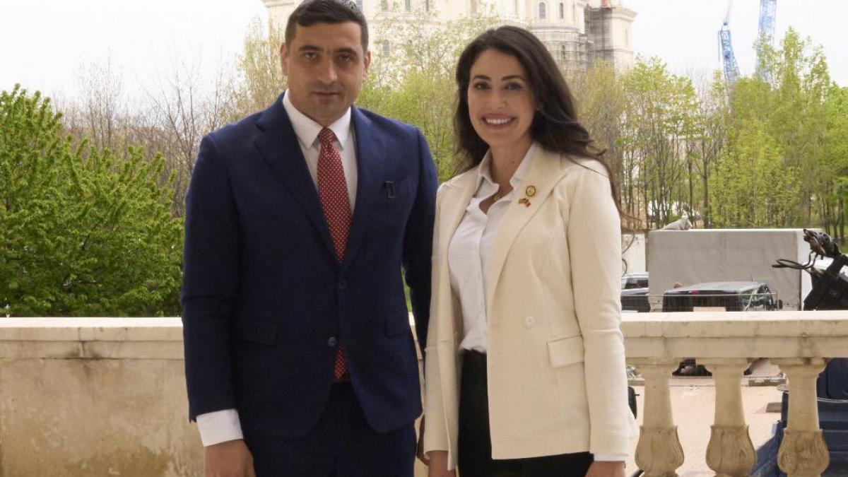 Cum submineaza Simion eforturile Romaniei de a calma delegatia SUA