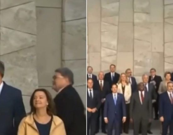 Emil Hurezeanu era sa rateze fotografia de grup la Bruxelles Mark Rutte la strigat