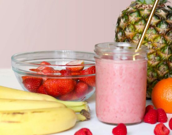 Fructele ce albesc dintii ard calorii si controleaza glicemia