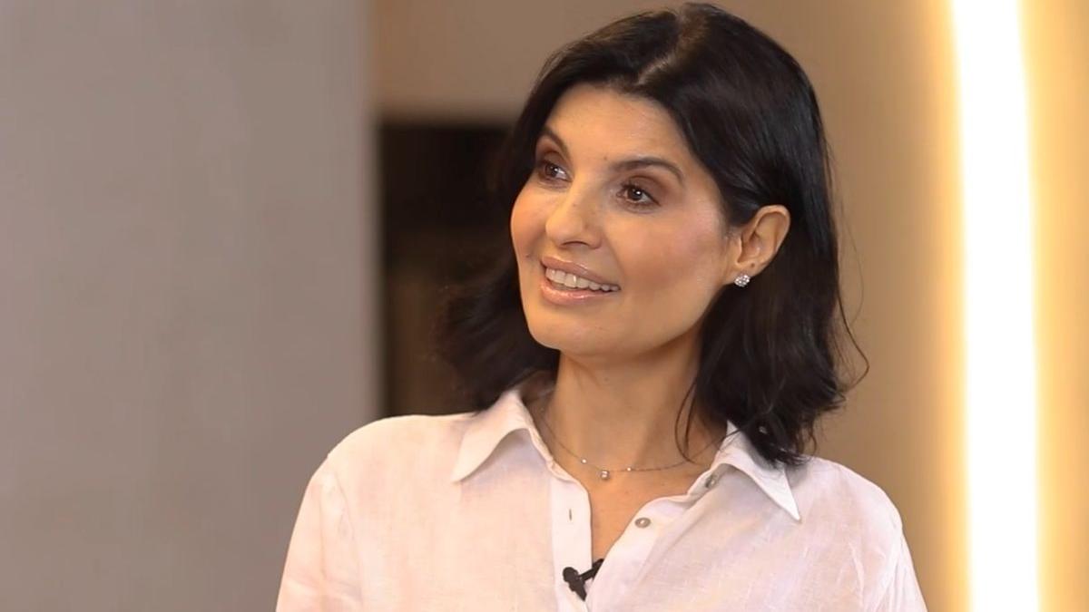 Lavinia Sandru la concertul Cenaclu Flacara Romania iubeste si nu uita