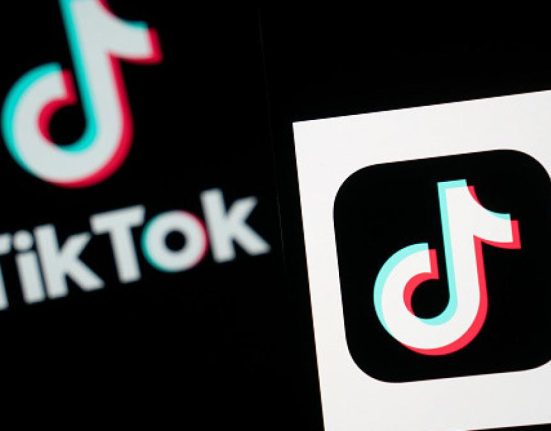 Romania atacata de 6 retele de influenta pe TikTok