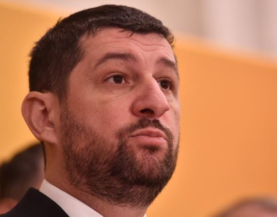 AUR explica programul Case la 1 leu In Italia sunt case la 1 euro