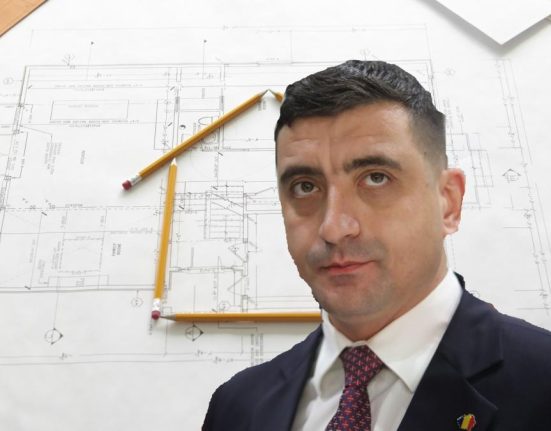 AUR promite Case la 1 leu in noul program