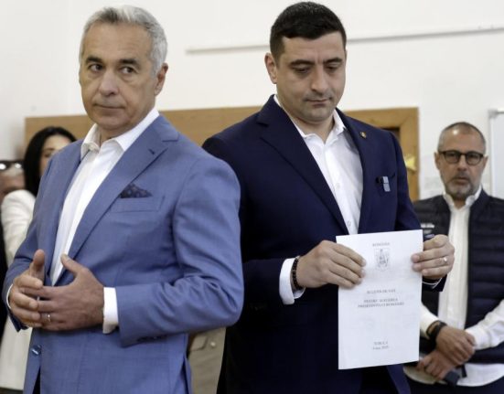Calin Georgescu nu pronunta numele lui George Simion