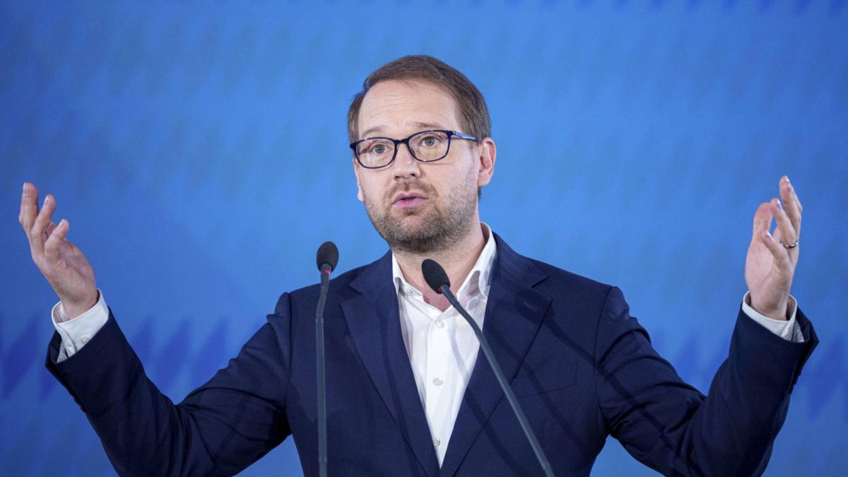 Dominic Fritz presedintele USR Nu vrem guvern minoritar