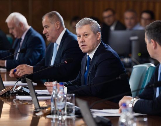 Ministrii chemai la raport nainte de negocierile PNRR
