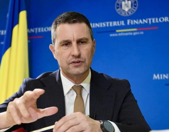 Ministrul Finantelor Pe 18 mai alegem intre stabilizare si redresare sau agravarea imediata a situatiei
