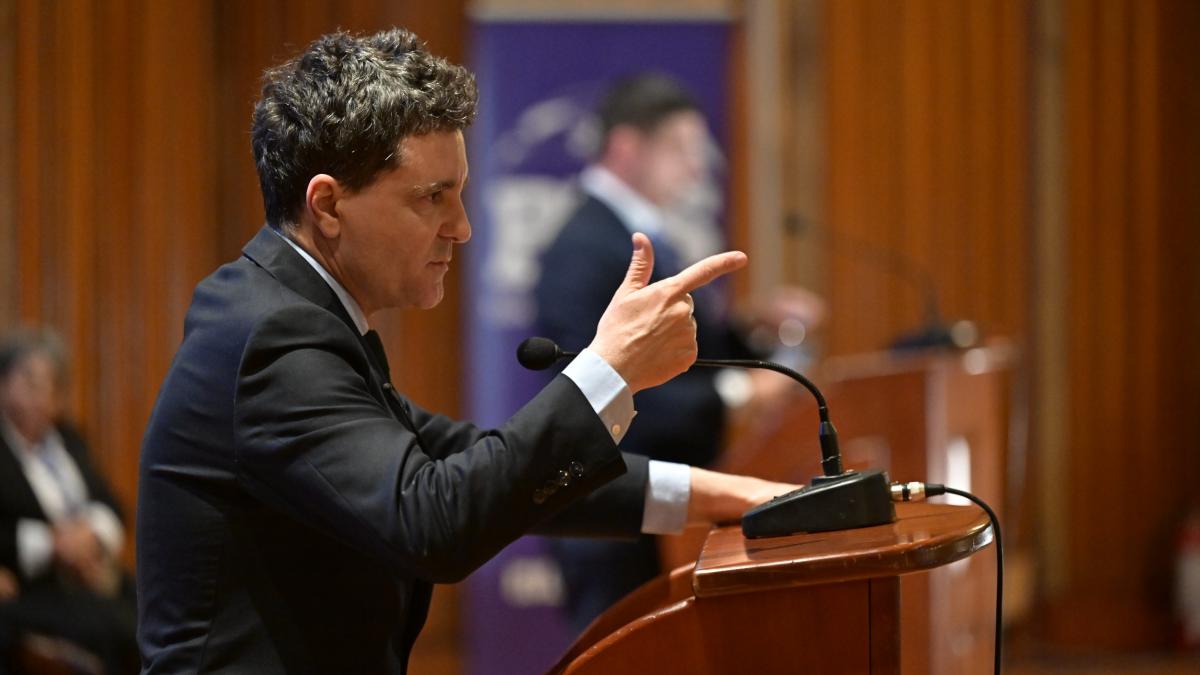Nicusor Dan Romania nu si permite sa discute despre alegeri anticipate sau Calin Georgescu prim ministru